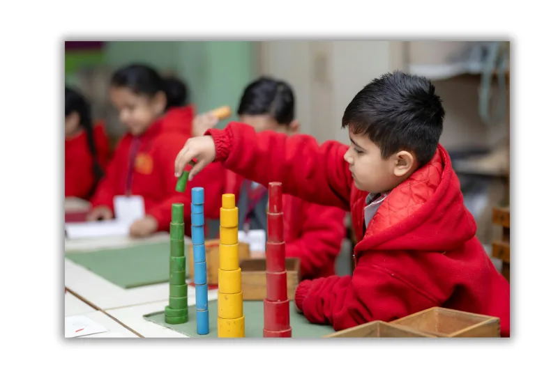 Giochi Montessori per bambini di 6-12 mesi